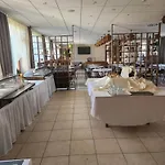 Autis Hotel 3*